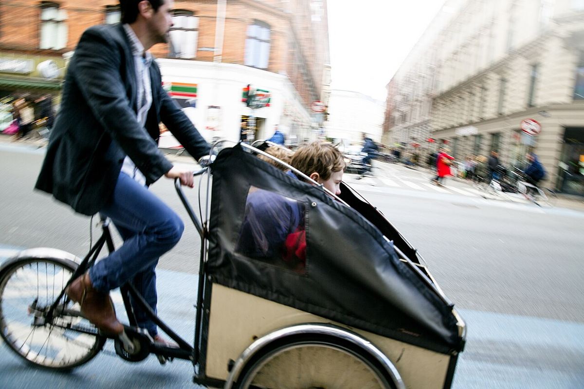 Miniature af Cargo bike Copenhagen 20130420 01F (8724864047)
